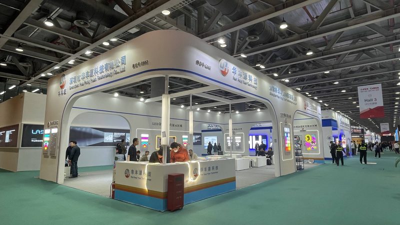 成都喷绘写真材质怎么选？先看懂这六类材料的真实差异